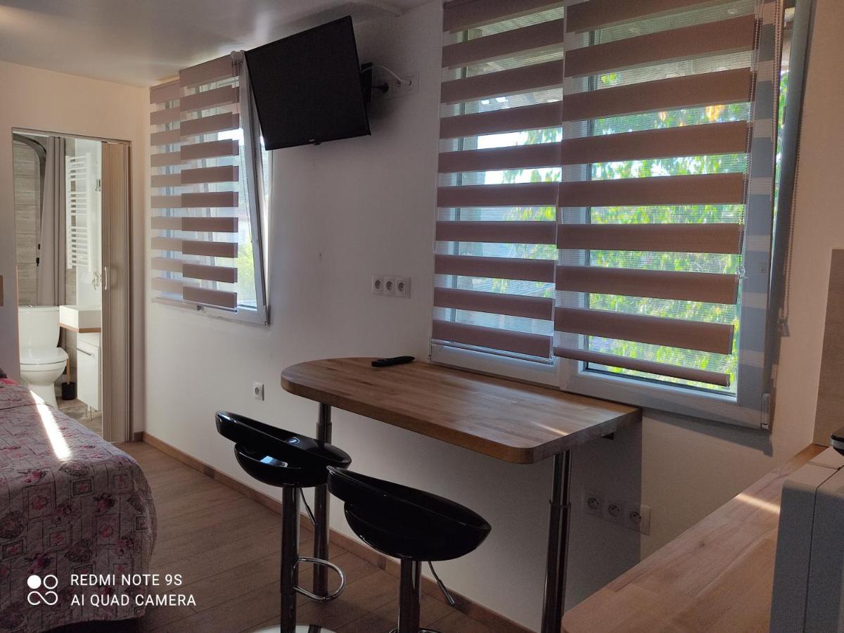 Apartment Albert Parking Prive Gratuit Ліму Екстер'єр фото